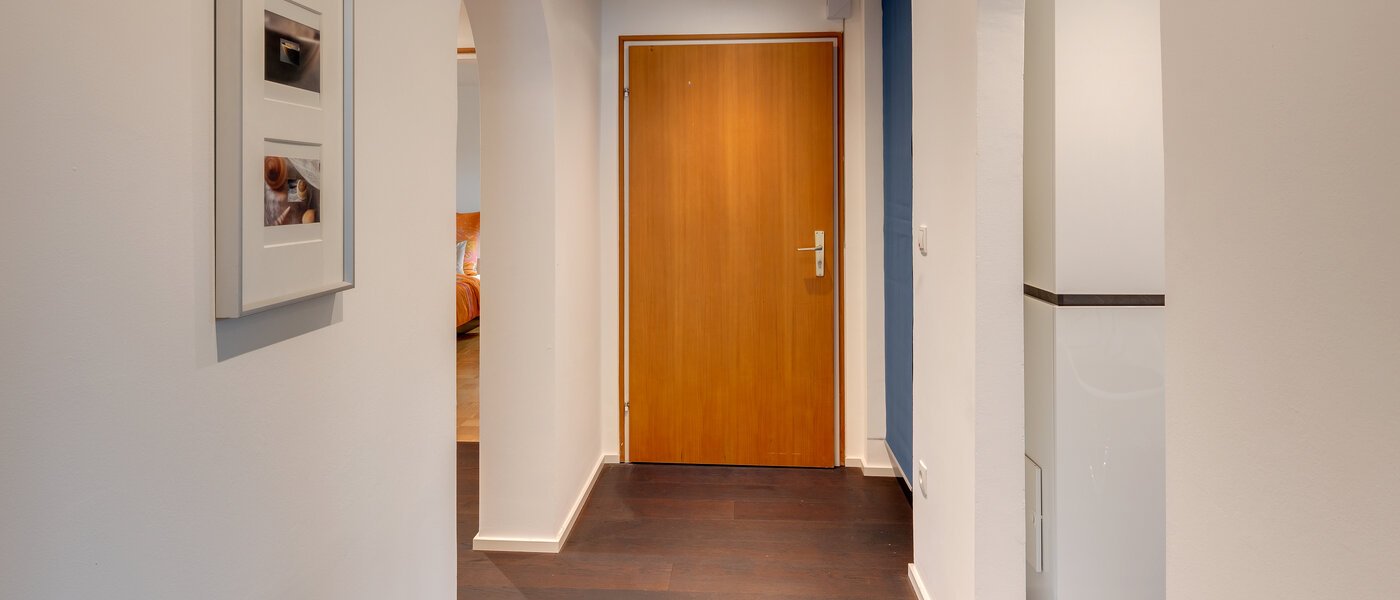 квартира München Forstenried 01 коридор 13710