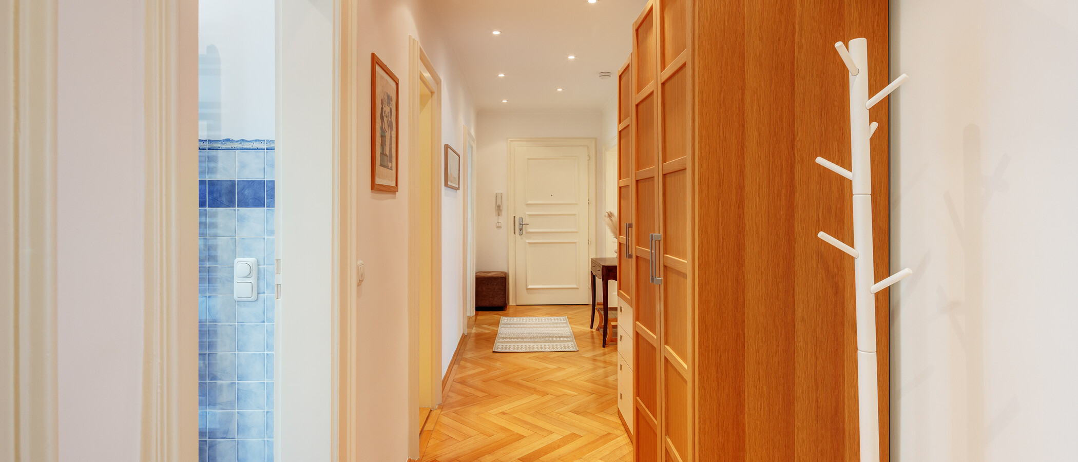 квартира München Schwabing-West (rund um den Bonner Platz) 02 коридор 13736
