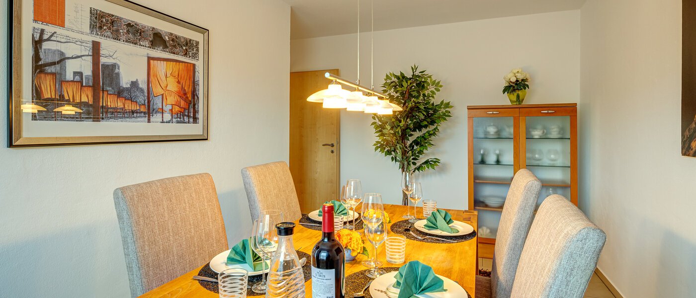 квартира München Untermenzing 03 обеденный зал 13759