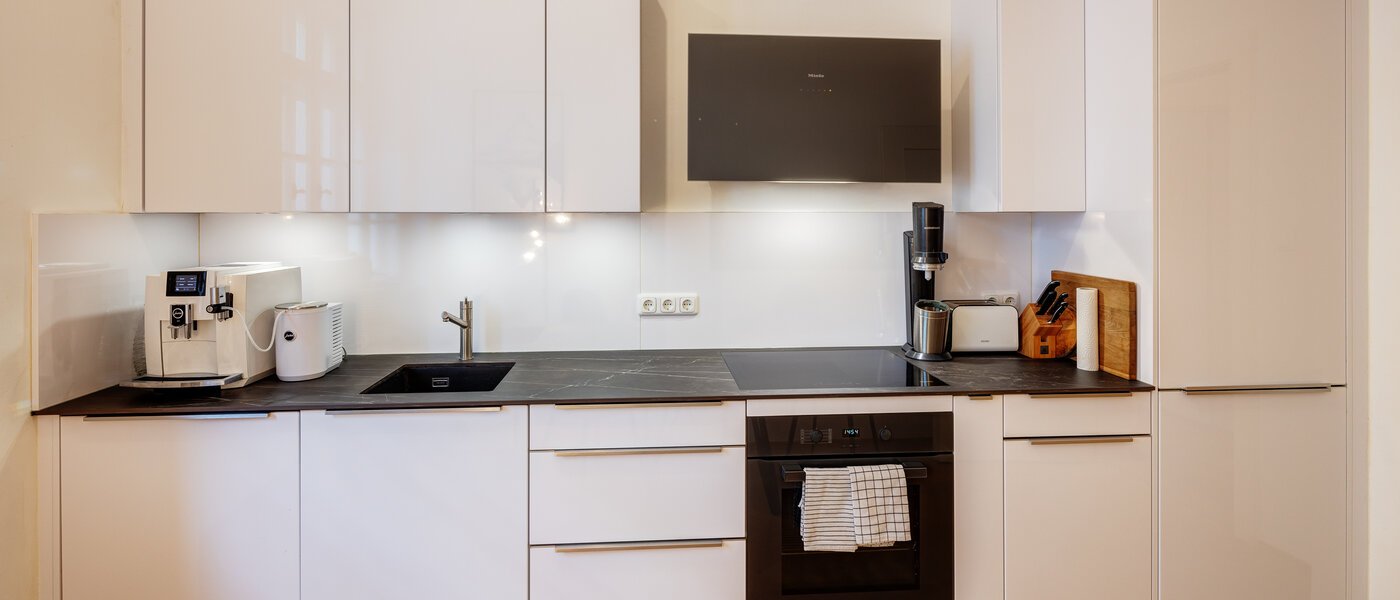 квартира München Maxvorstadt - Rund um den Josephplatz 01 кухня 13761