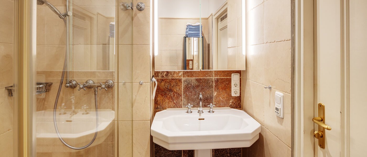 квартира München Maxvorstadt - Rund um den Josephplatz 01 ванная комната 13761