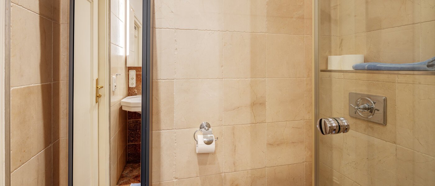 квартира München Maxvorstadt - Rund um den Josephplatz 03 ванная комната 13761