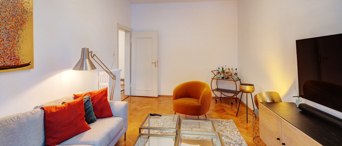 квартира München Maxvorstadt - Rund um den Josephplatz 03 гостиная 13761