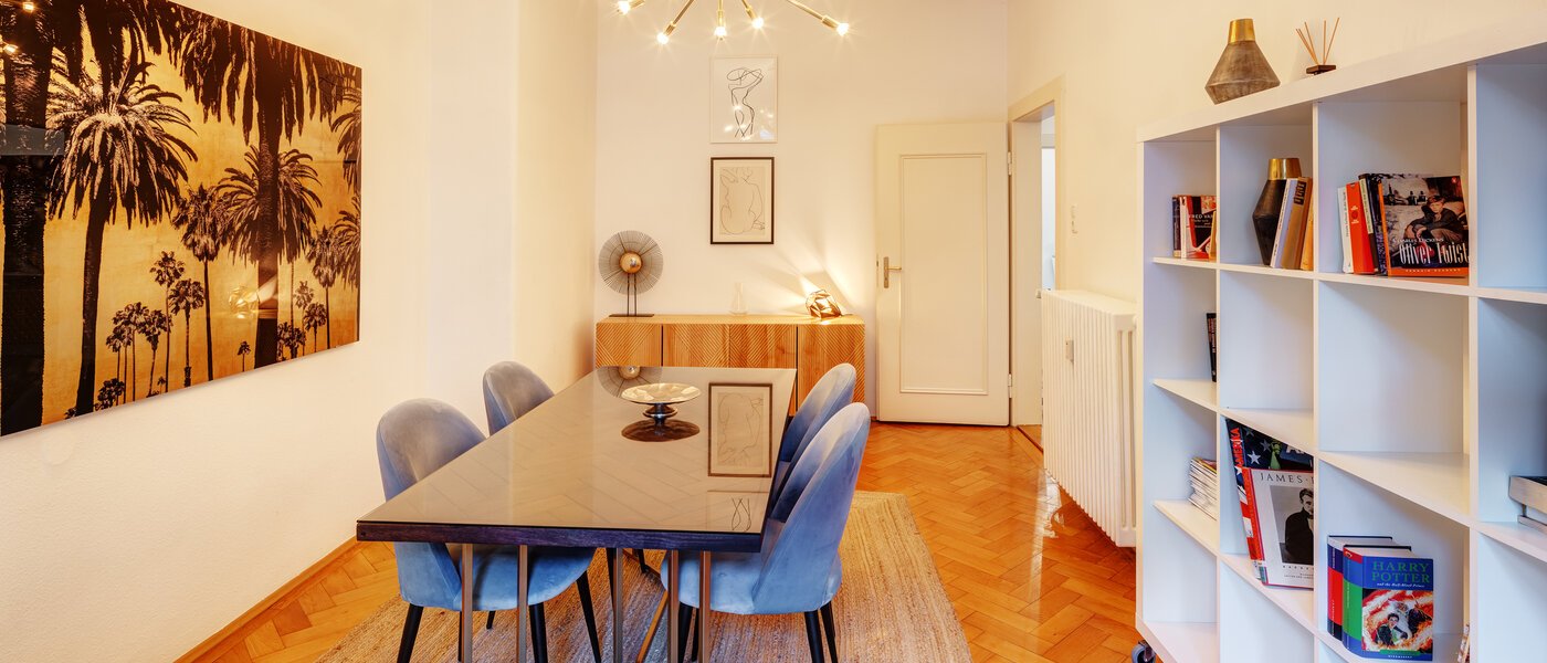 квартира München Maxvorstadt - Rund um den Josephplatz 03 обеденный зал 13761