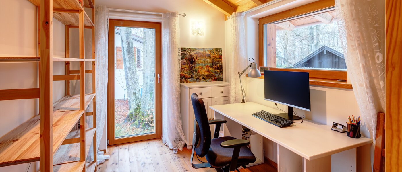 Особняк Oberhaching 01 рабочий кабинет 13766