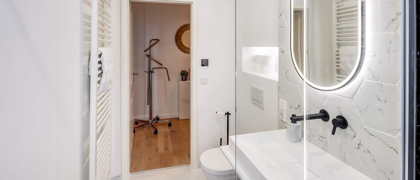 мансардная квартира München Schwabing-West 03 ванная комната 13771