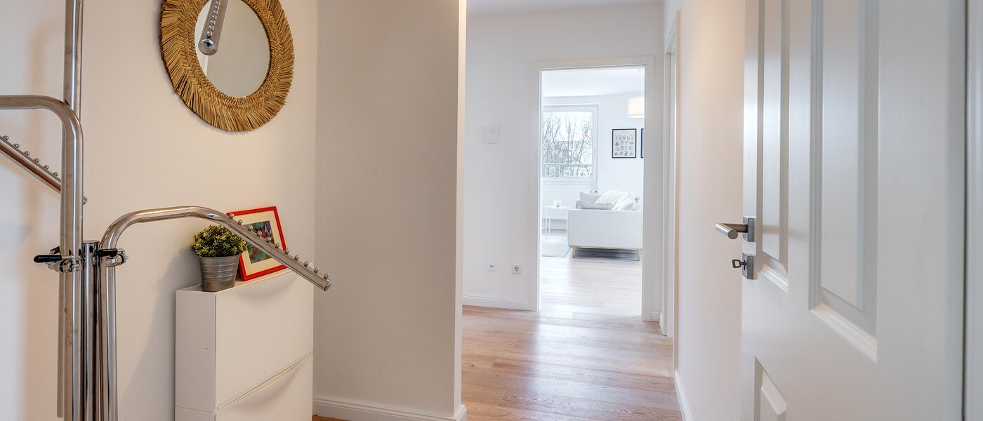 мансардная квартира München Schwabing-West 01 коридор 13771