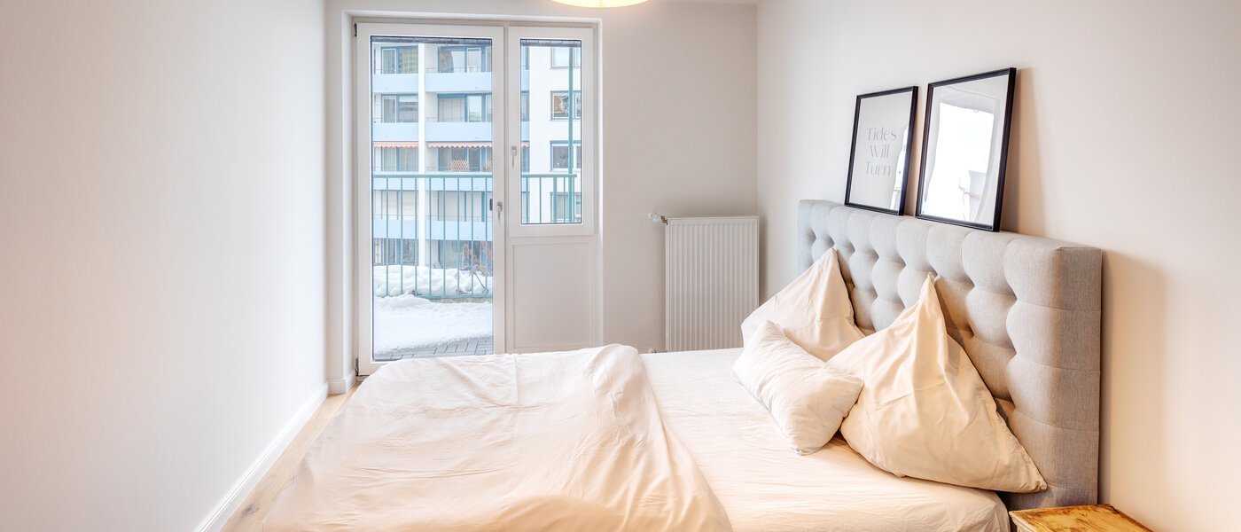 мансардная квартира München Schwabing-West 03 спальная комната 13771