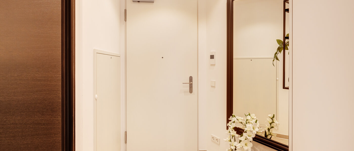 квартира München Haidhausen 01 коридор 13772