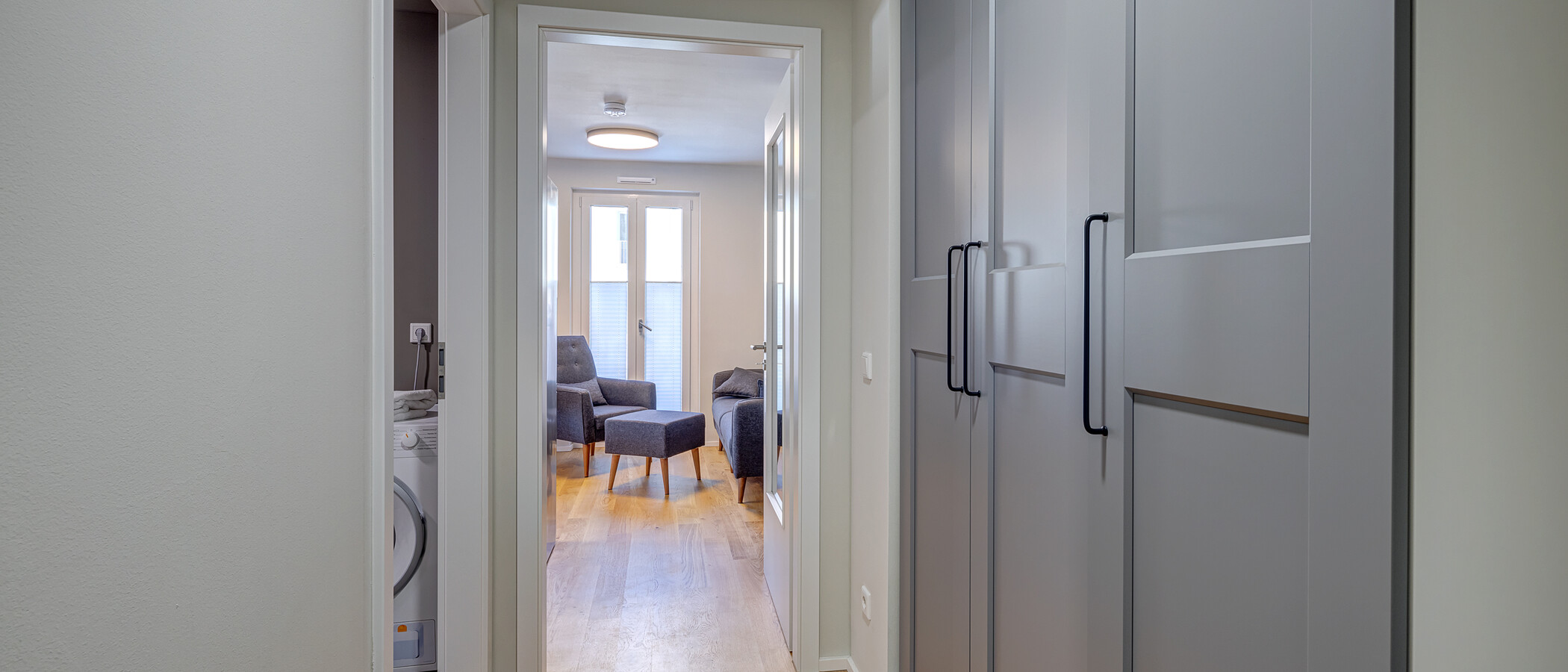 квартира с садом Neuried 02 коридор 13774