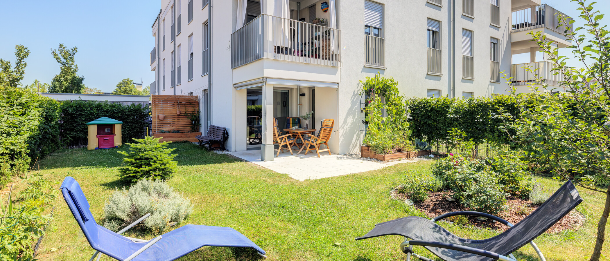 квартира с садом Neuried 04 сад 13774