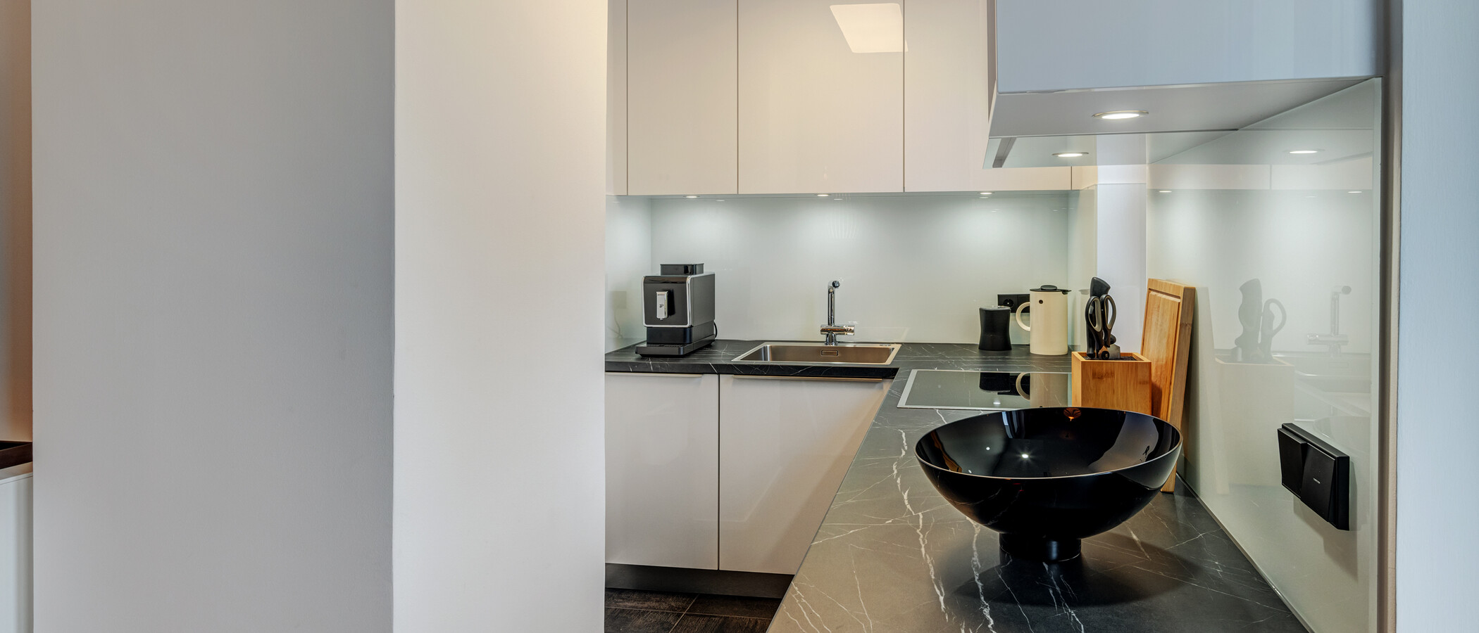 квартира München Schwabing-Nord (zw. Belgrad- & Leopoldstraße) 01 кухня 13778