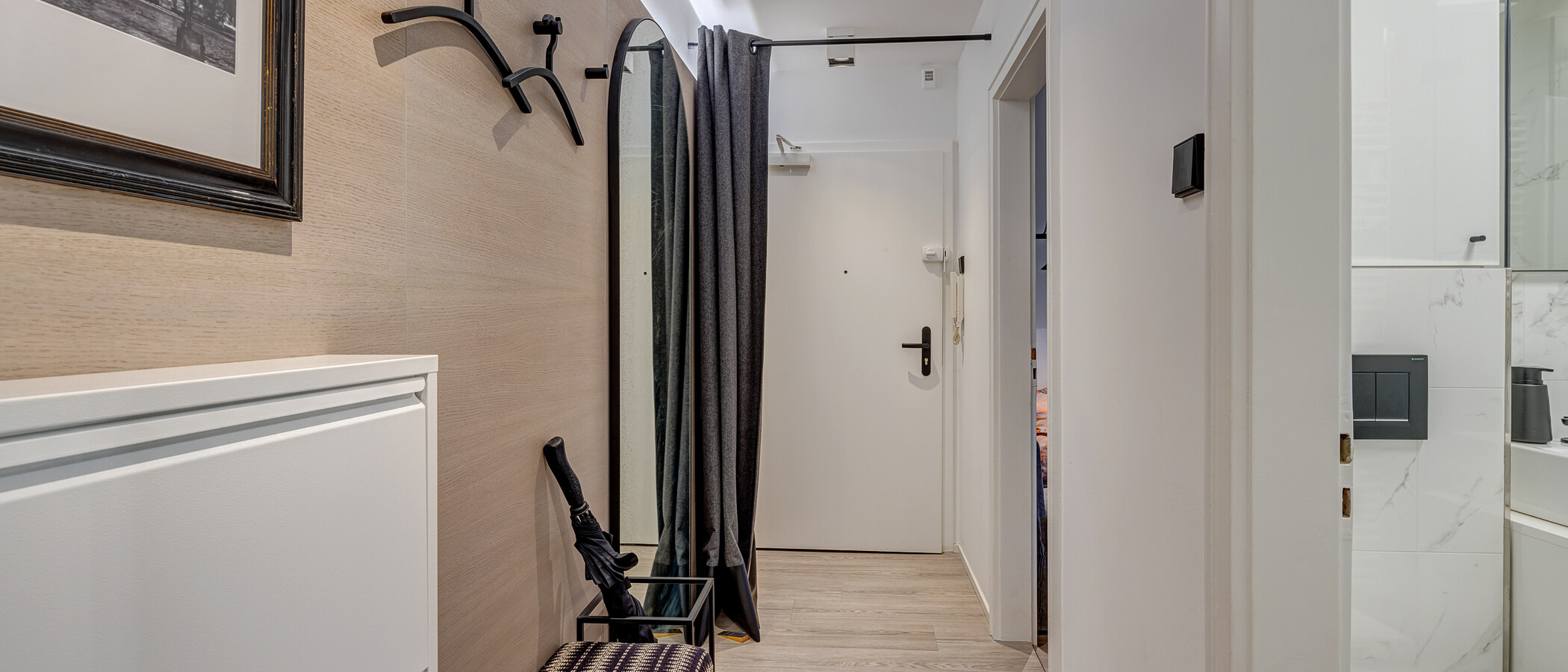 квартира München Schwabing-Nord (zw. Belgrad- & Leopoldstraße) 01 коридор 13778