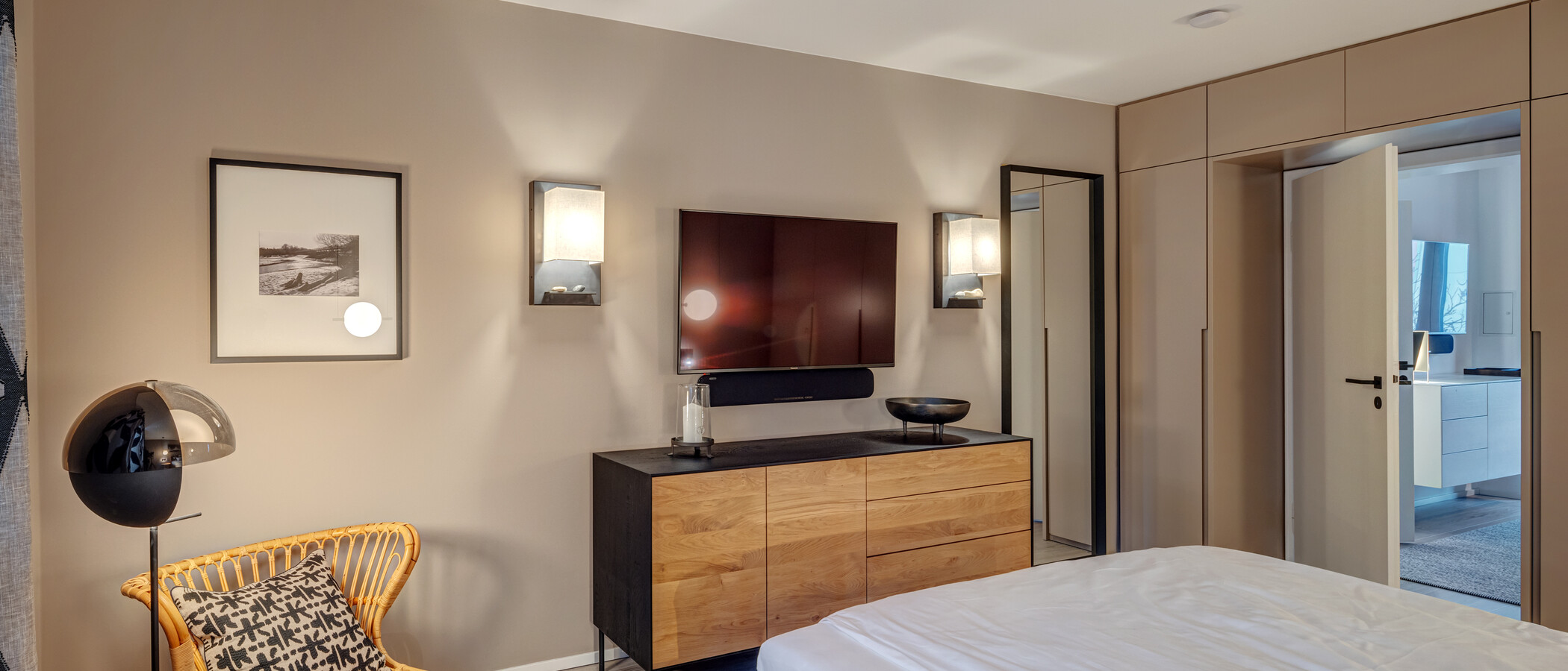 квартира München Schwabing-Nord (zw. Belgrad- & Leopoldstraße) 03 спальная комната 13778