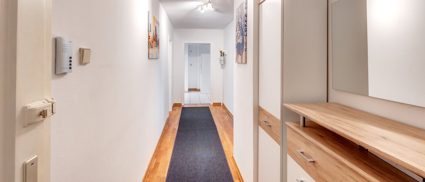 квартира München Neuhausen 01 коридор 13780