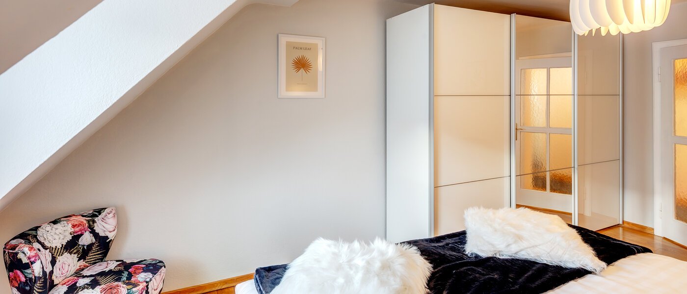 квартира München Neuhausen 04 спальная комната 13780