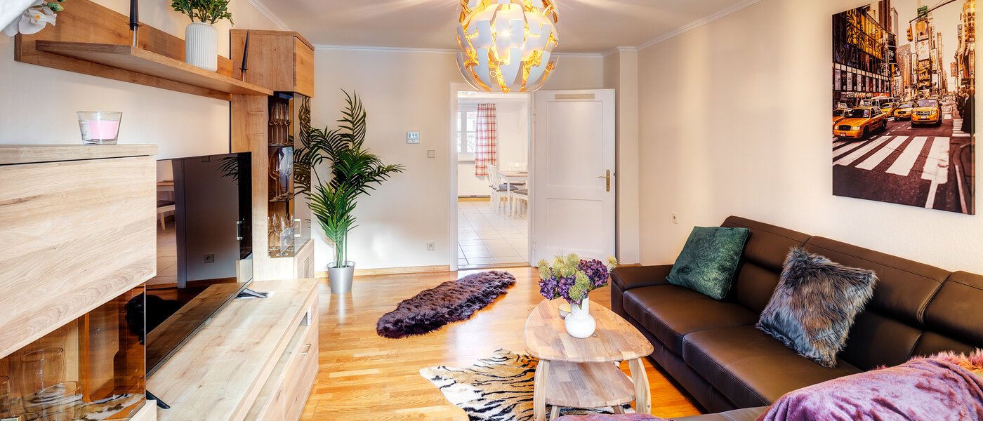 квартира München Neuhausen 04 гостиная 13780