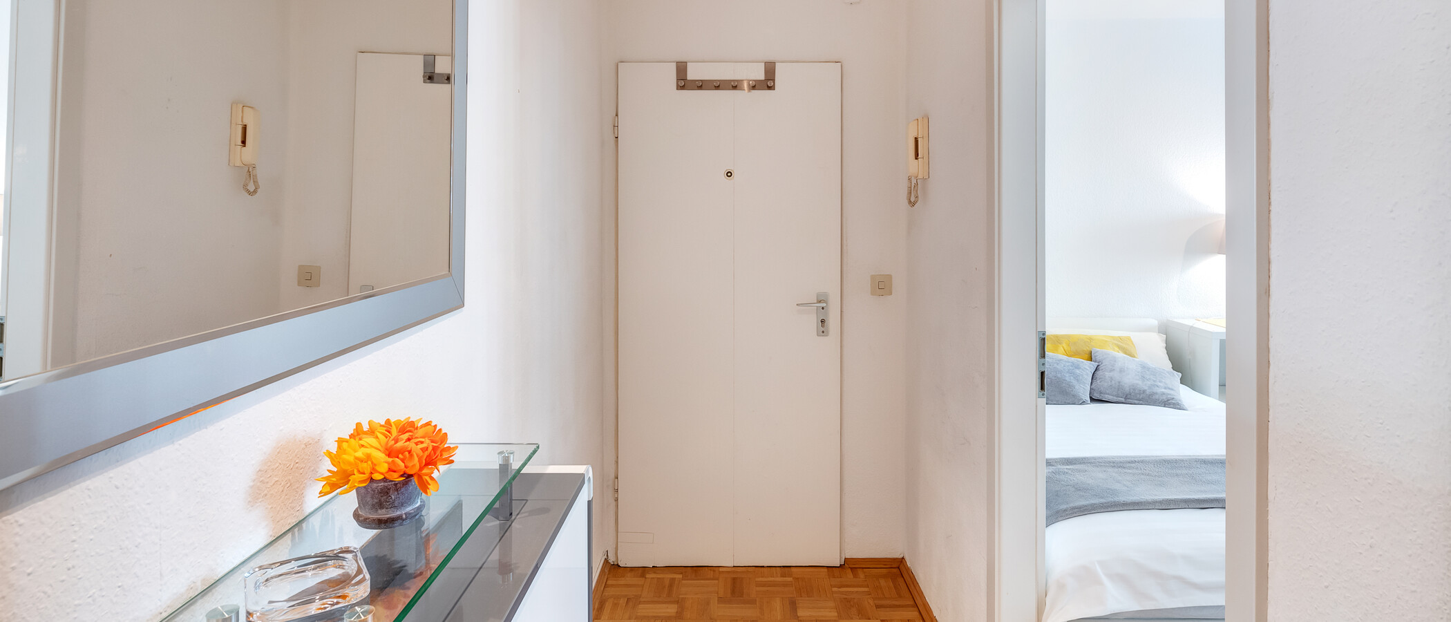 квартира München Maxvorstadt - Rund um den Josephsplatz 01 коридор 13787