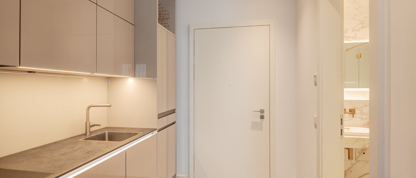 квартира München Lehel 02 коридор 13792