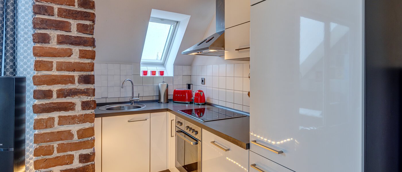 квартира München Schwabing-Nord (zw. Leopoldstraße & Englischen Garten) 01 кухня 13809