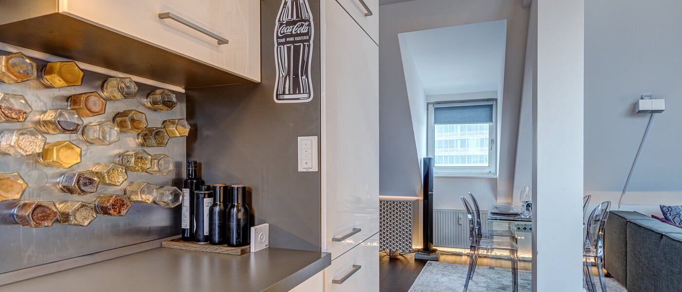 квартира München Schwabing-Nord (zw. Leopoldstraße & Englischen Garten) 02 кухня 13809