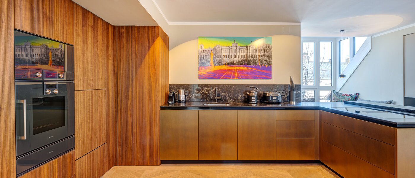 двухэтажная квартира-галерея München Altstadt 01 кухня 13841