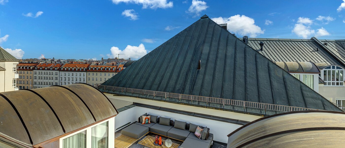 двухэтажная квартира-галерея München Altstadt 01 вид из окна 13841