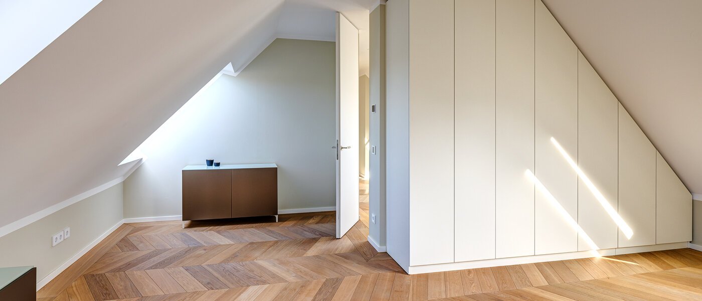 двухэтажная квартира-галерея München Altstadt 05 1-я спальная комната 13841