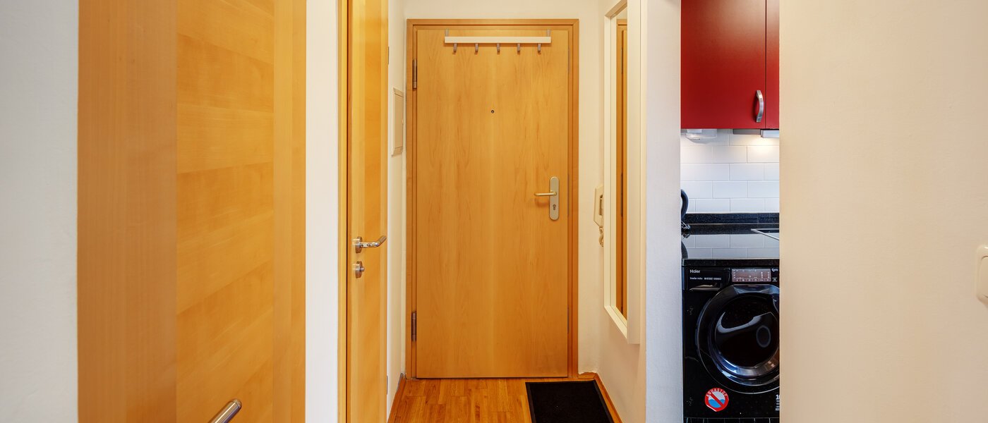 квартира München Forstenried 03 коридор 13847