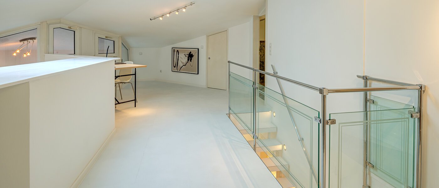 двухэтажная квартира-галерея München Bogenhausen 03 галерея 13849