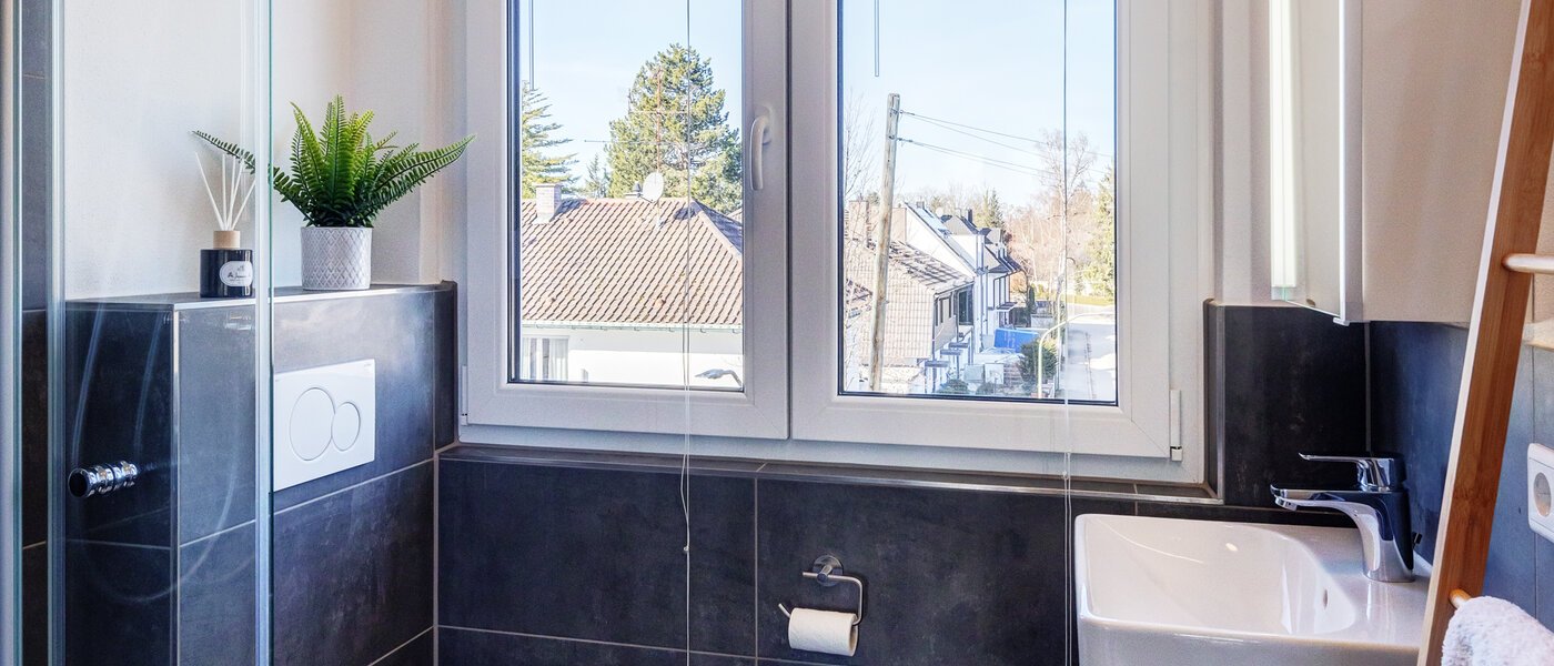 мансардная квартира München Waldtrudering 01 ванная комната 13853