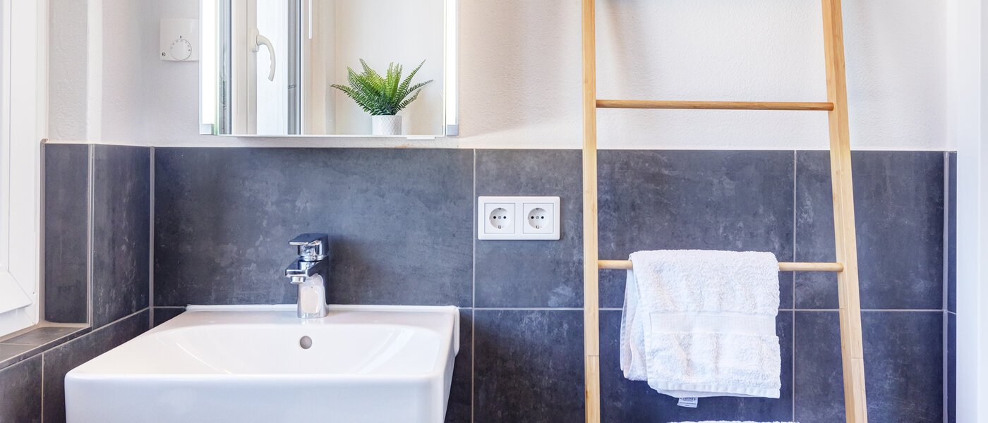 мансардная квартира München Waldtrudering 02 ванная комната 13853