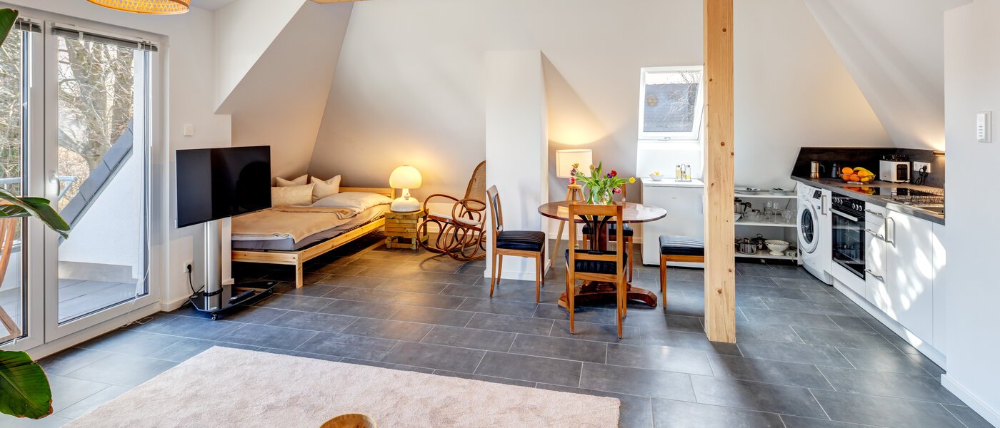 мансардная квартира München Waldtrudering 04 жилое пространство 13853