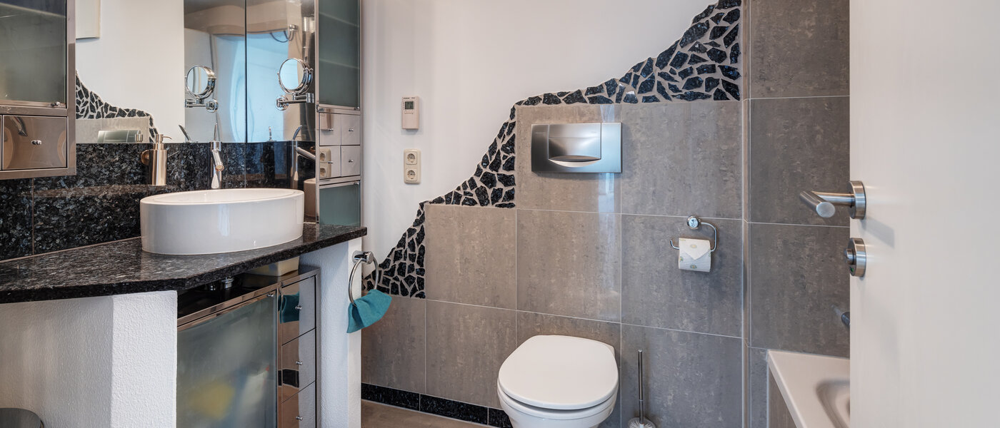 квартира-галерея Ottobrunn 01 ванная комната 13854