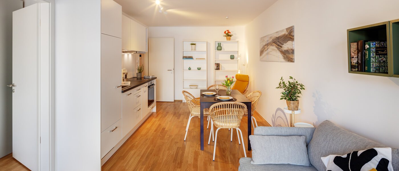 квартира München Neuhausen 04 жилое пространство 13855