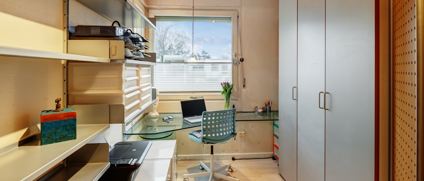 квартира Ottobrunn 01 рабочий кабинет 13870