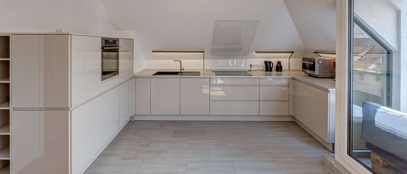 мансардная квартира München Ludwigsvorstadt 01 кухня 13896