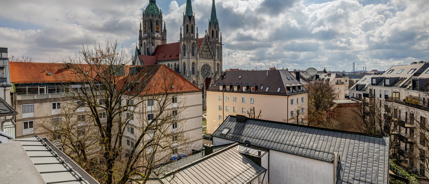 мансардная квартира München Ludwigsvorstadt 01 вид из окна 13896