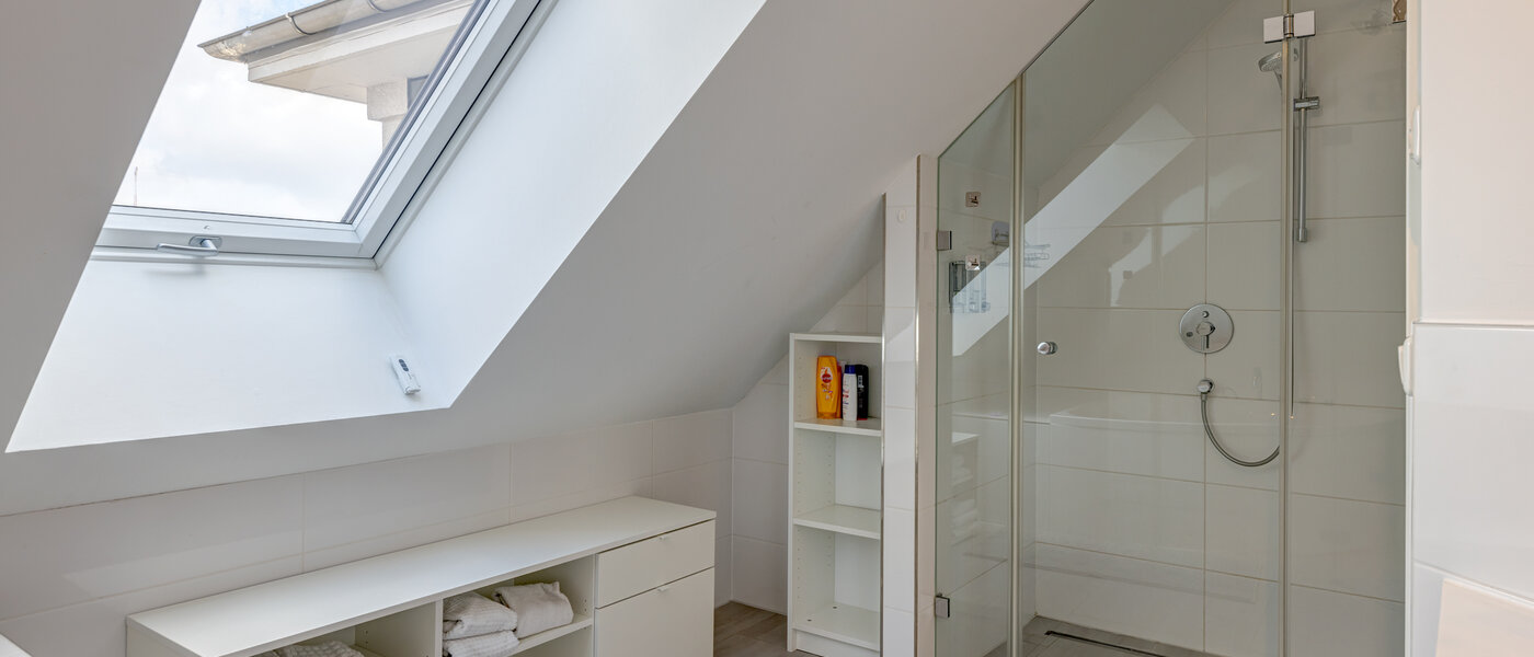 мансардная квартира München Ludwigsvorstadt 02 1-я ванная комната 13896