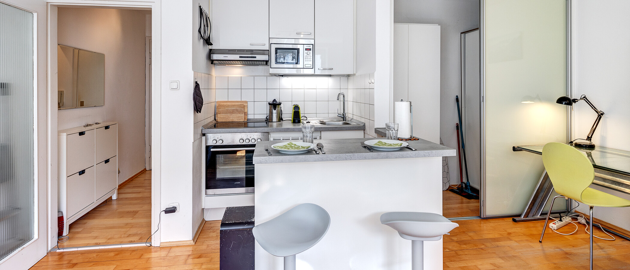 квартира München Schwabing-West 01 кухня 13917