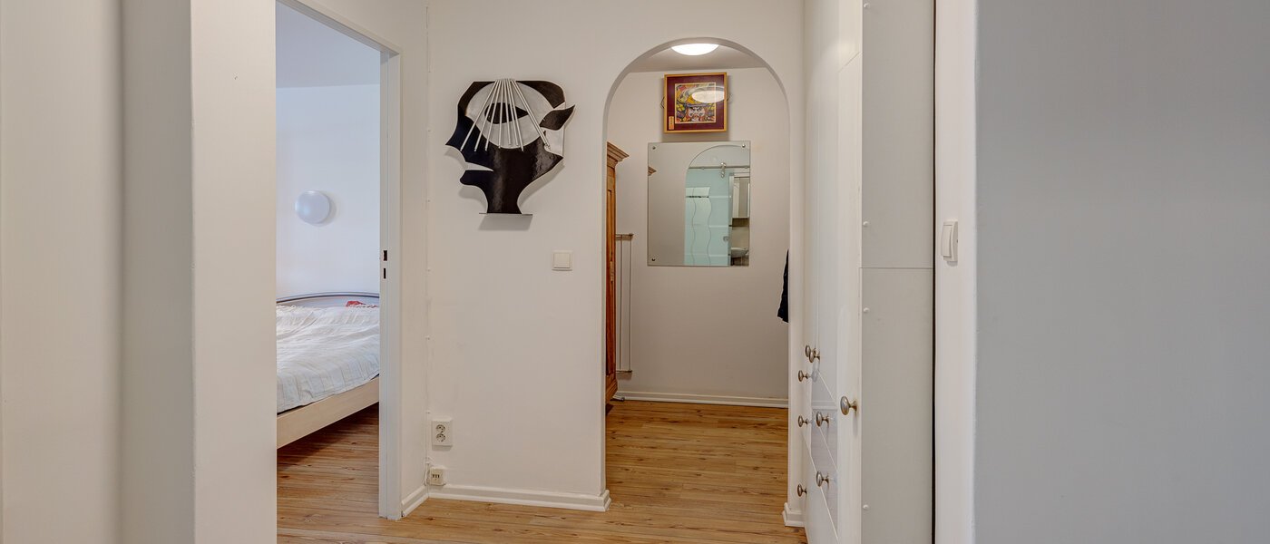 квартира München Schwabing-West 01 коридор 13932