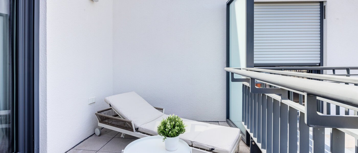 мансардная квартира München Neuhausen 02 2-я терраса с крышей 13934