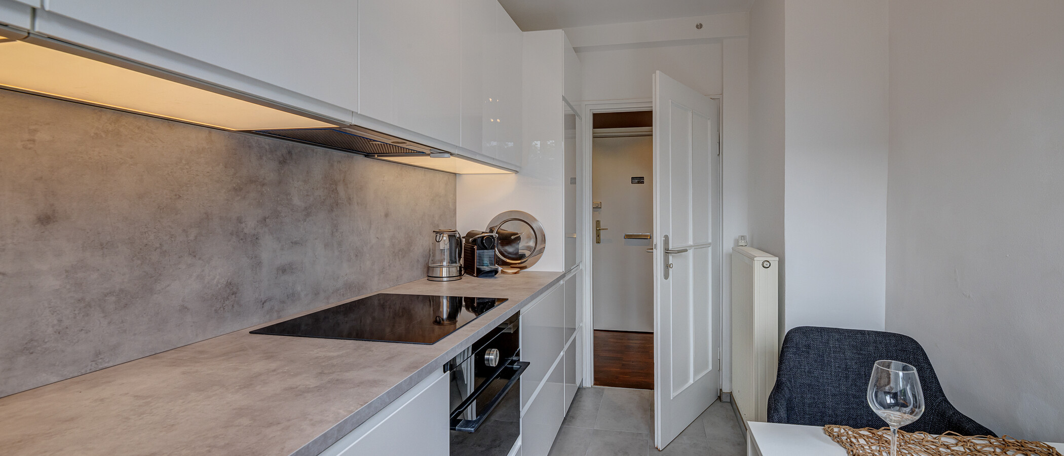 квартира München Maxvorstadt 02 кухня 13953