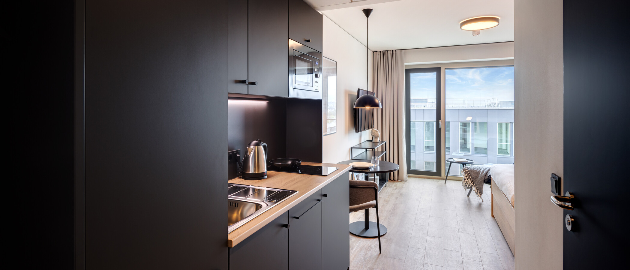 квартира München Milbertshofen 02 кухня 13963