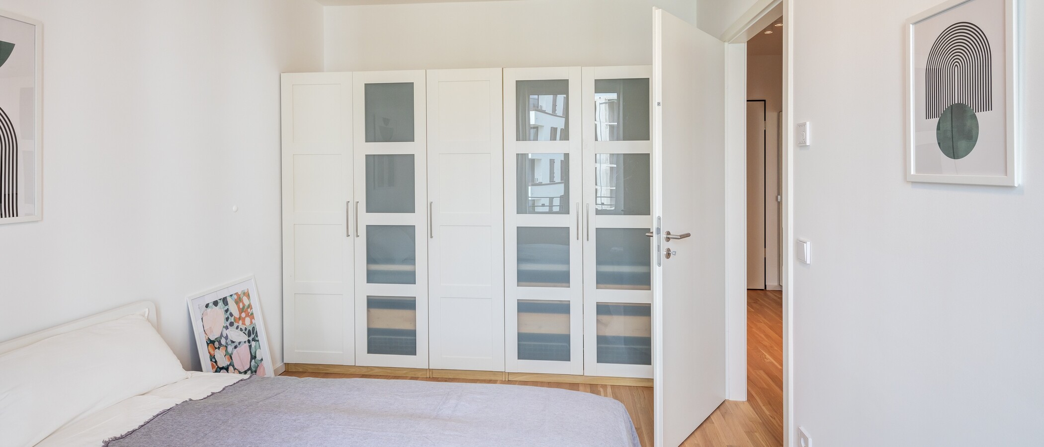 квартира München Neuperlach 04 спальная комната 13965