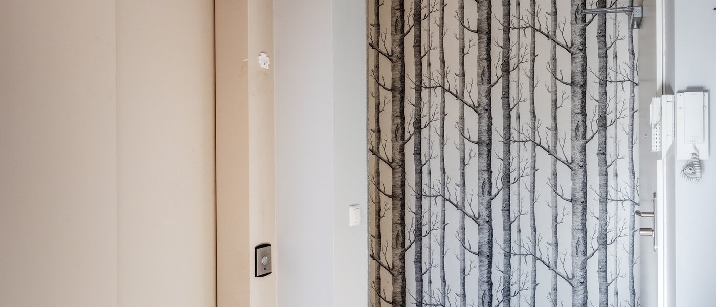 мансардная квартира München Neuhausen 01 коридор 13988