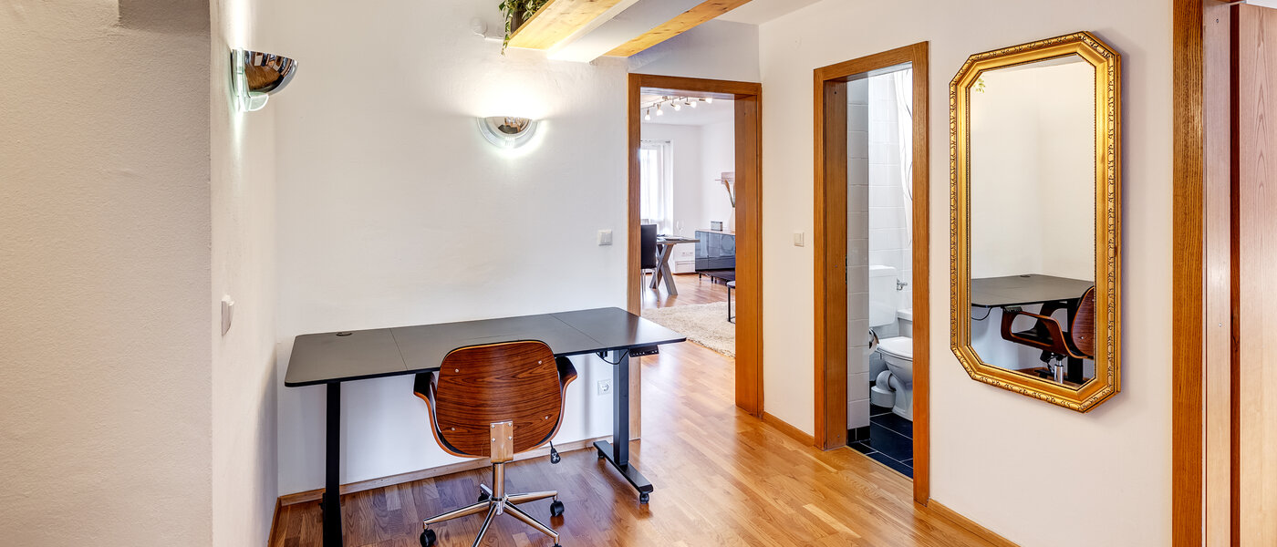 квартира München Schwabing-West (rund um den Bonner Platz) 01 коридор 13991