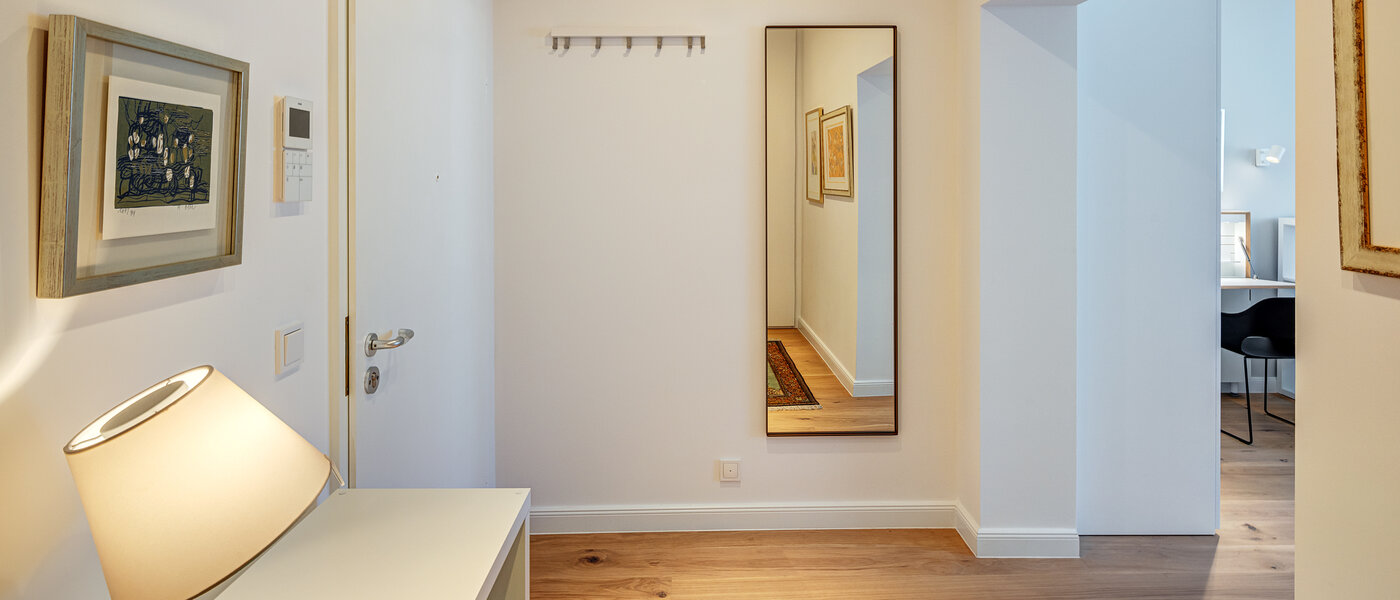 квартира München Bogenhausen 02 коридор 13999