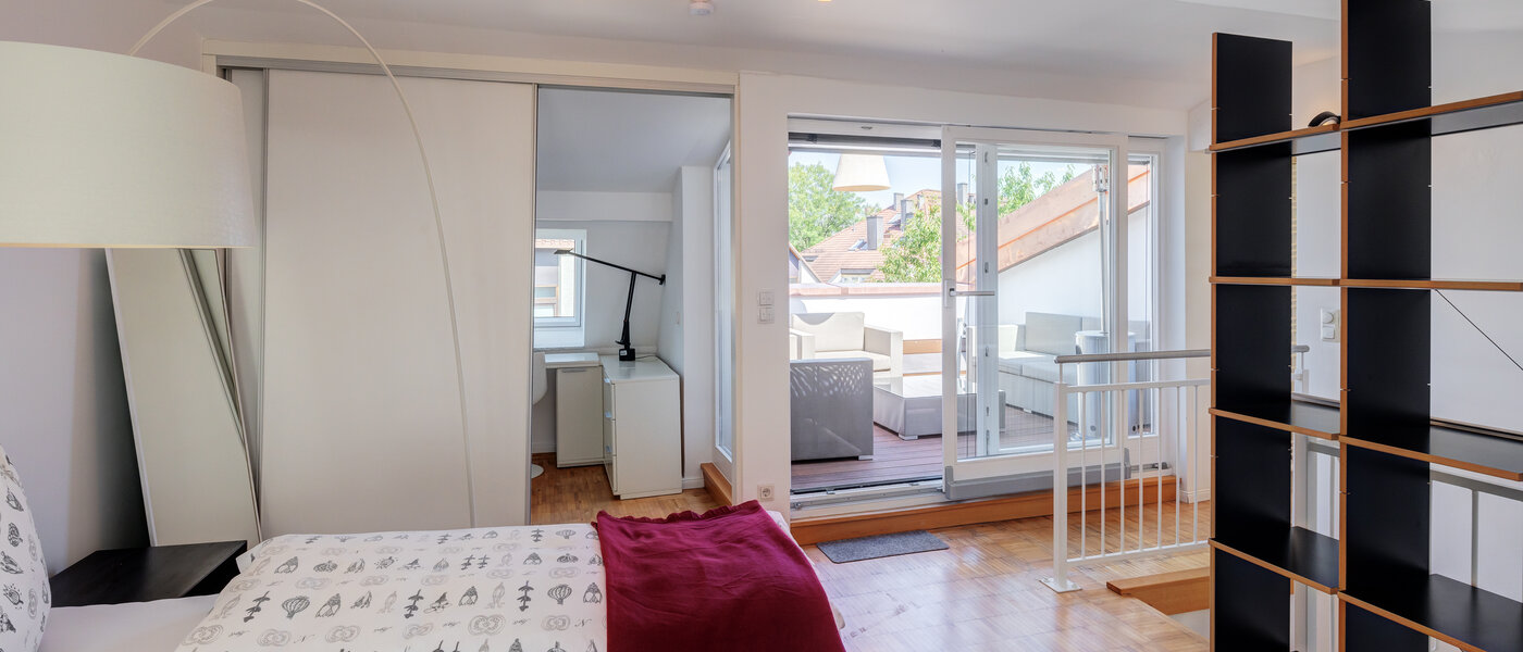 двухэтажная квартира München Lehel 03 спальная комната 14018