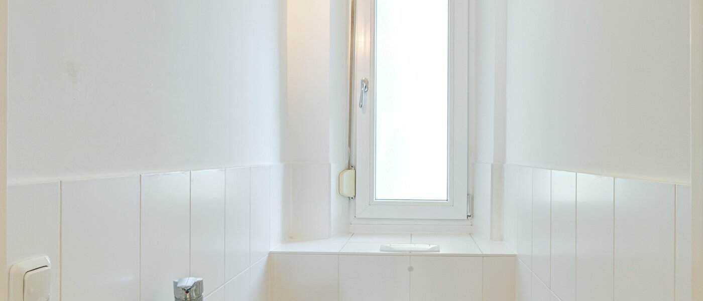 квартира München Haidhausen 01 гостевой туалет 14027